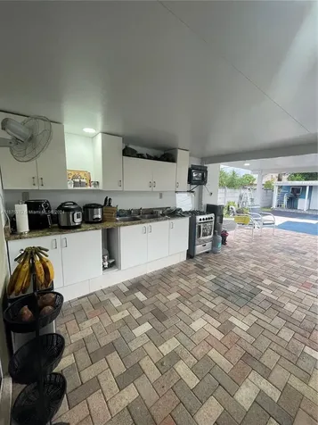 1369 Rainbow Avenue Palm Beach FL 33406