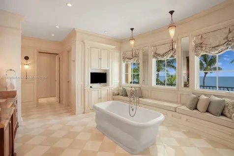 33 Arvida Parkway Coral Gables FL 33156