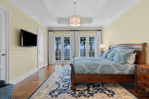 33 Arvida Parkway Coral Gables FL 33156