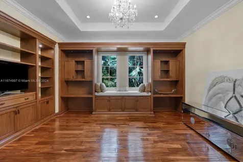 33 Arvida Parkway Coral Gables FL 33156