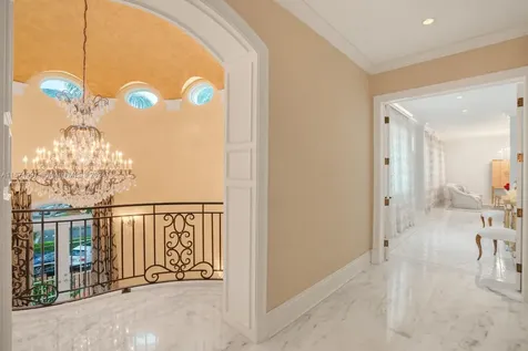 33 Arvida Parkway Coral Gables FL 33156