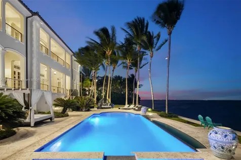 33 Arvida Parkway Coral Gables FL 33156