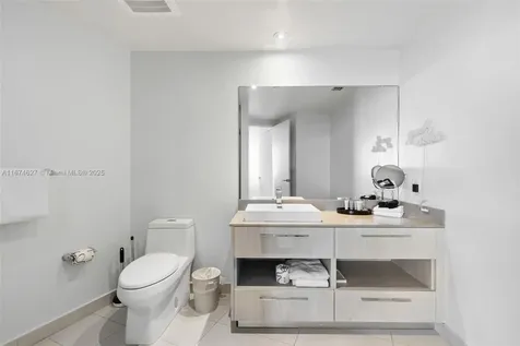 4111 S Ocean Drive Hollywood FL 33019