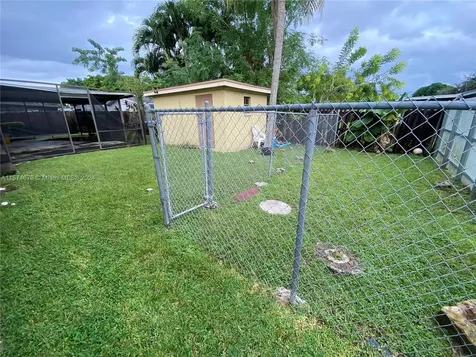 16615 SW 93rd Court Palmetto Bay FL 33157