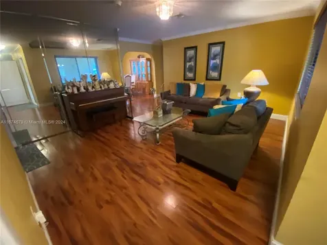 16615 SW 93rd Court Palmetto Bay FL 33157