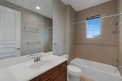 3151 E Stonebrook Circle Davie FL 33330