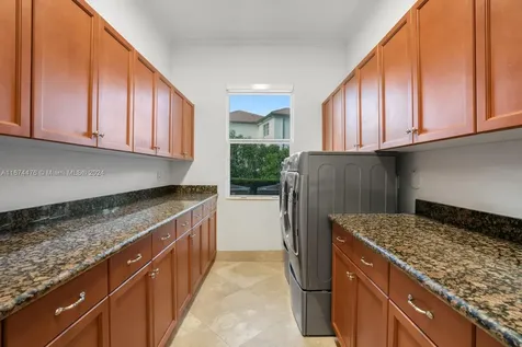 3151 E Stonebrook Circle Davie FL 33330