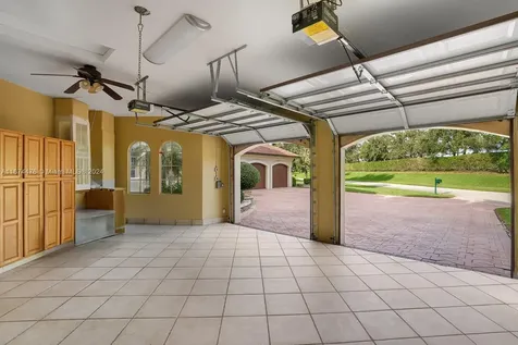 3151 E Stonebrook Circle Davie FL 33330