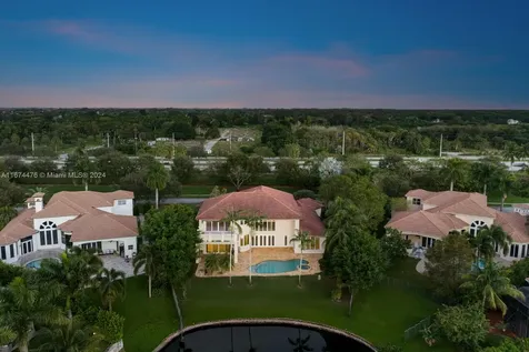 3151 E Stonebrook Circle Davie FL 33330