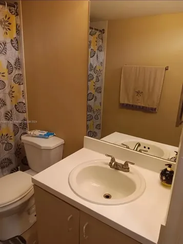 18870 NW 57th Avenue Hialeah FL 33015