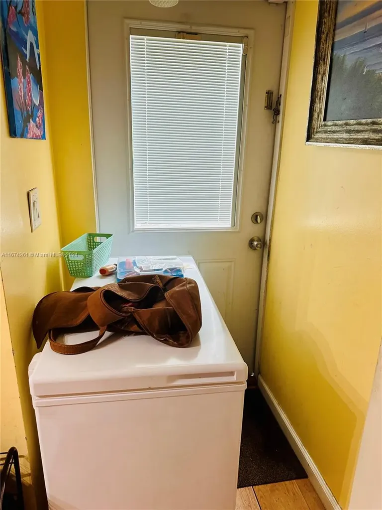 523 S 61st Avenue Hollywood FL 33023