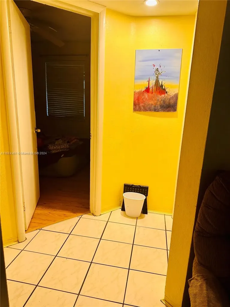 523 S 61st Avenue Hollywood FL 33023