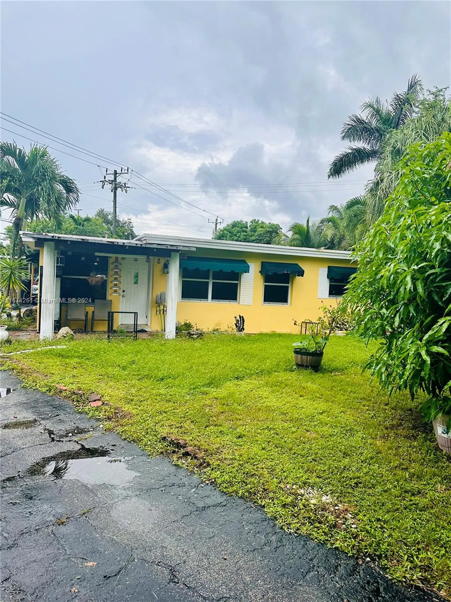 523 S 61st Avenue Hollywood FL 33023