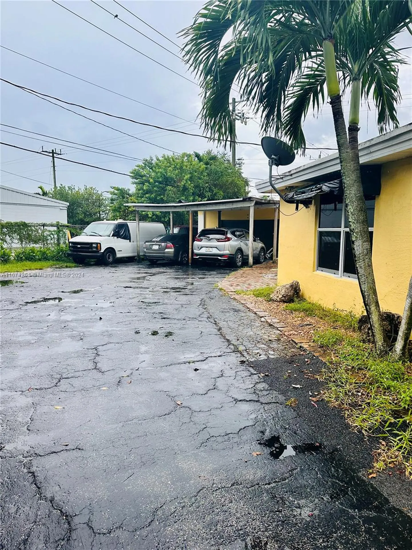 523 S 61st Avenue Hollywood FL 33023