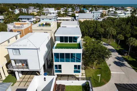 94825 Overseas Highway 253 Key Largo FL 33037