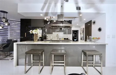 19195 NE 36 Court Aventura FL 33180