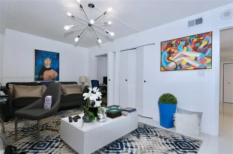 19195 NE 36 Court Aventura FL 33180