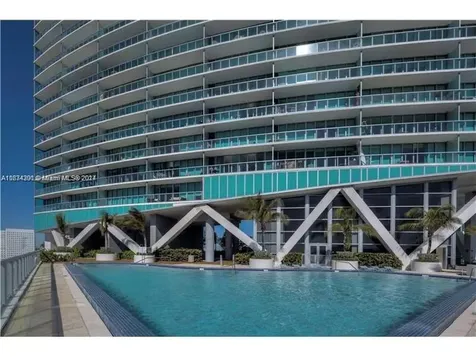 888 Biscayne Boulevard Miami FL 33132
