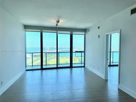 888 Biscayne Boulevard Miami FL 33132