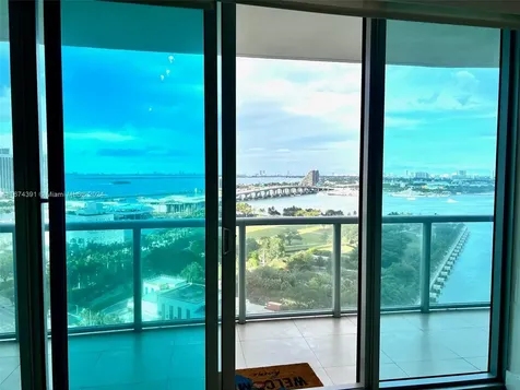 888 Biscayne Boulevard Miami FL 33132