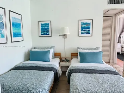1732 Meridian Avenue Miami Beach FL 33139