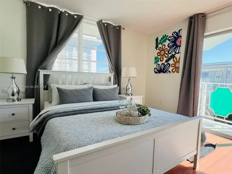 1732 Meridian Avenue Miami Beach FL 33139