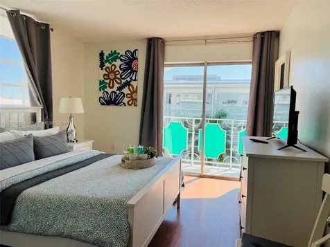 1732 Meridian Avenue Miami Beach FL 33139