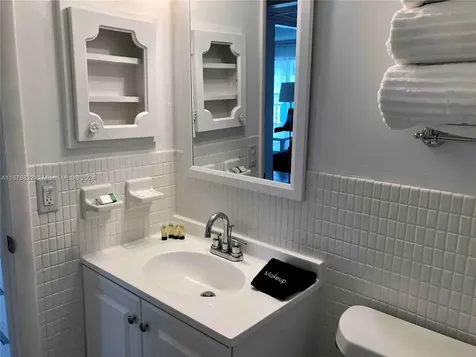 1732 Meridian Avenue Miami Beach FL 33139