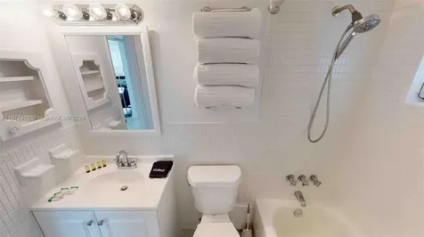 1732 Meridian Avenue Miami Beach FL 33139