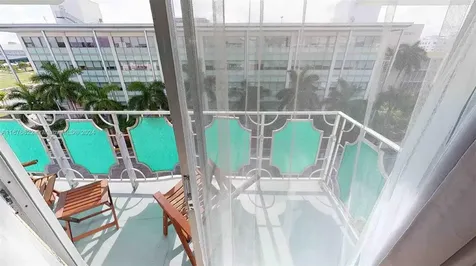 1732 Meridian Avenue Miami Beach FL 33139