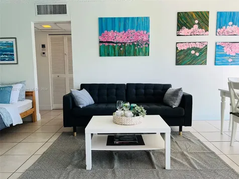 1732 Meridian Avenue Miami Beach FL 33139