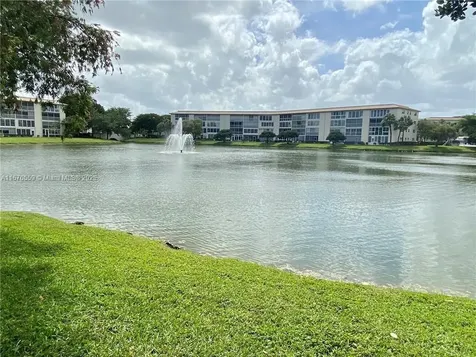 1904 Bermuda Circle Coconut Creek FL 33066