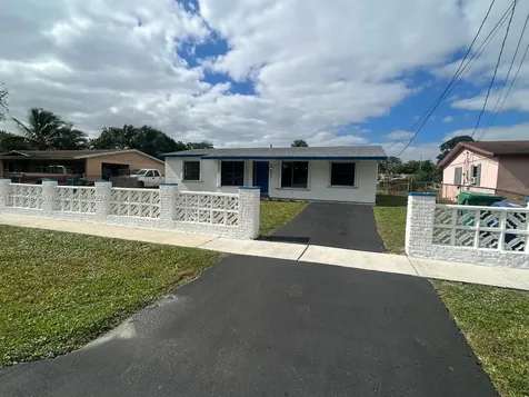 841 NW 33rd Avenue Lauderhill FL 33311