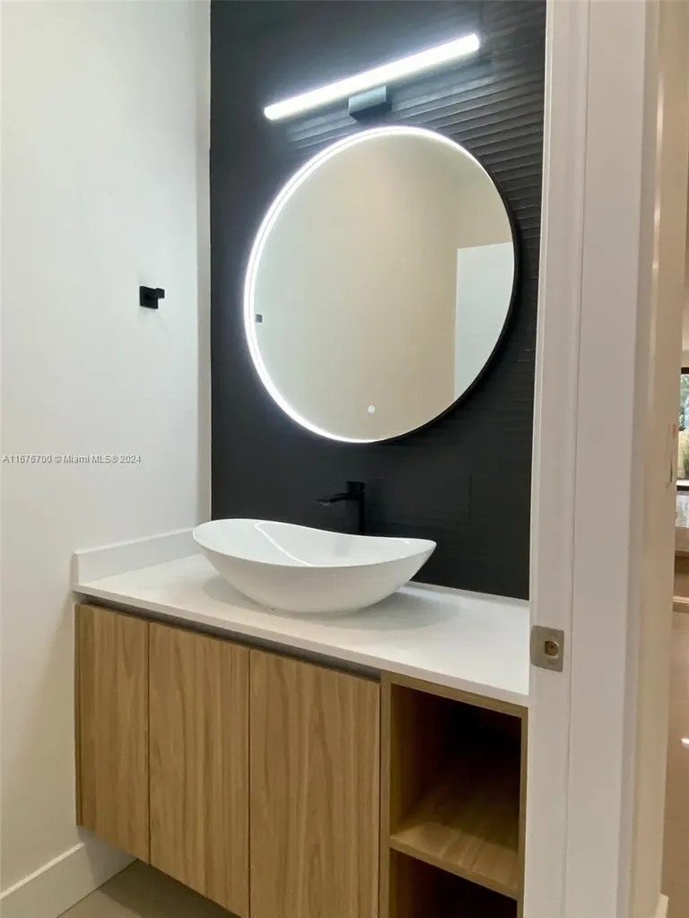 311 SW 10th Street Fort Lauderdale FL 33315