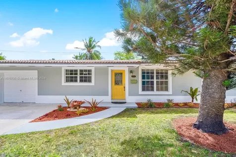 14011 Lake Candlewood Court Miami Lakes FL 33014