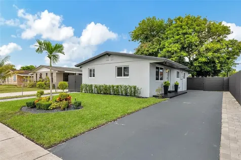 5625 SW 40th Street West Park FL 33023