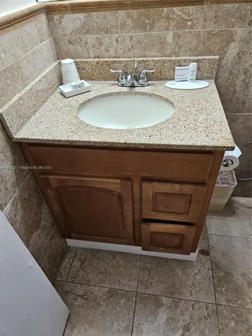 19201 Collins Avenue Sunny Isles Beach FL 33160