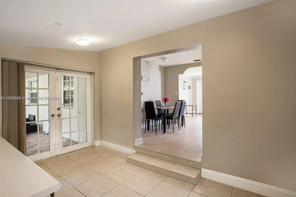 1531 Moffett Street Hollywood FL 33020