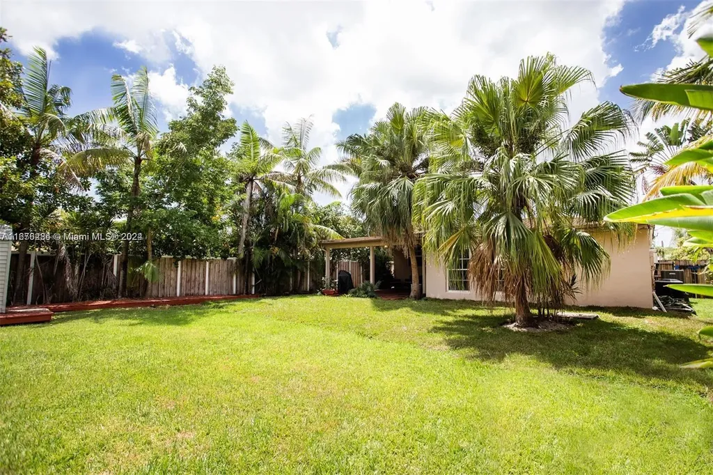 1531 Moffett Street Hollywood FL 33020