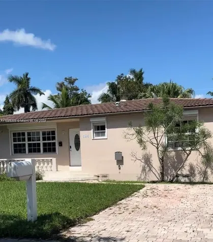1531 Moffett Street Hollywood FL 33020