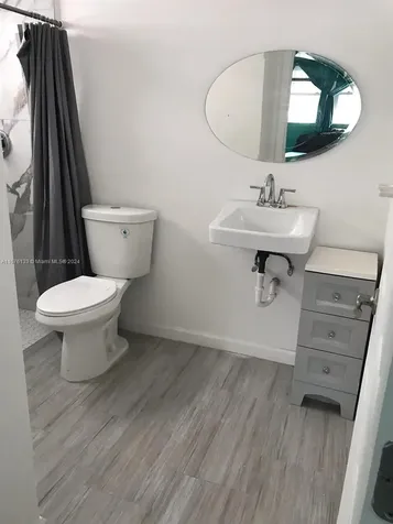 1055 NW 57th Street Miami FL 33127