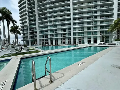 90 SW 3 Street Miami FL 33130