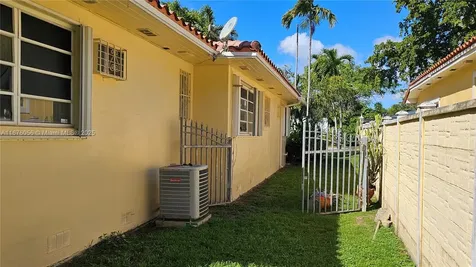 156 NW 88th Street El Portal FL 33150