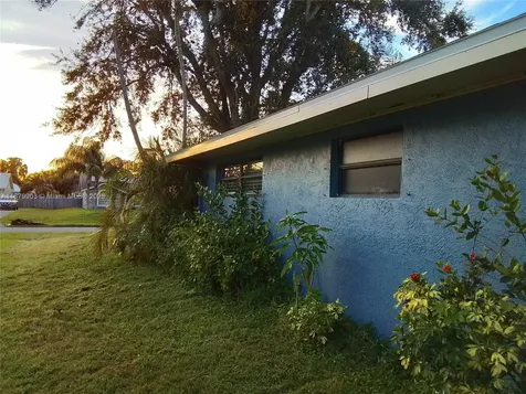 1181 SW Cynthia Street Port St. Lucie FL 34983
