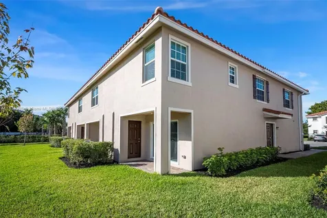 6782 Broadwater Lane Lake Worth FL 33467