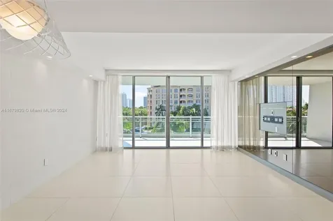 2950 NE 188th Street Aventura FL 33180