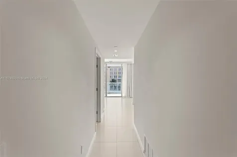 2950 NE 188th Street Aventura FL 33180