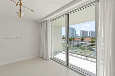 2950 NE 188th Street Aventura FL 33180