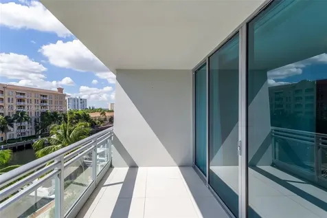 2950 NE 188th Street Aventura FL 33180