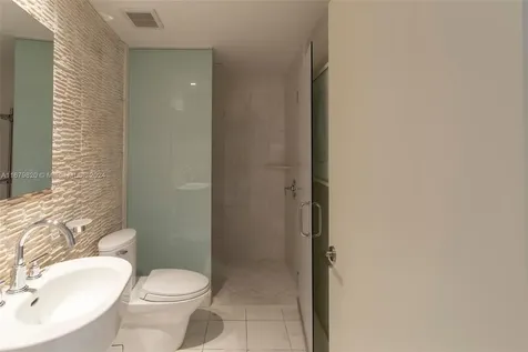 2950 NE 188th Street Aventura FL 33180
